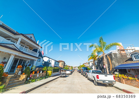 street in Balboa island 68350369