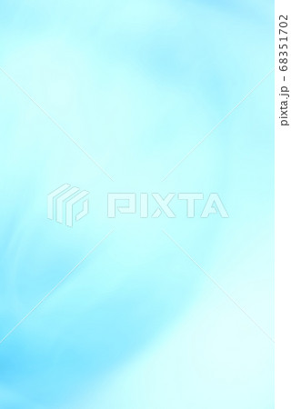 淡い青色のグラデーション背景 水面の波紋イメージの写真素材