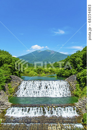 不忘山と横川砂防ダム 七ヶ宿町 不忘山と横川砂防ダム 七ヶ宿町 68354863