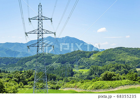 鉄塔 高圧鉄塔 送電線 鉄塔 高圧鉄塔 送電線 68355235