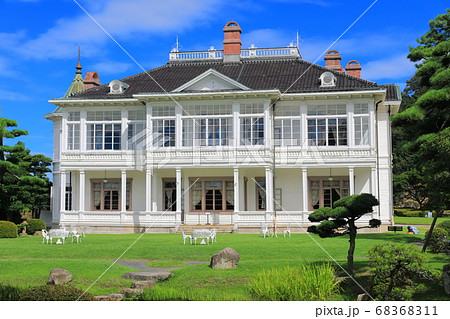 【鳥取県】晴天下の仁風閣 68368311