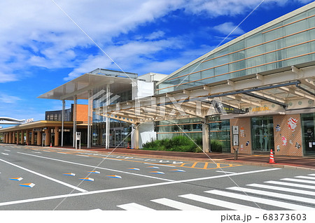 【鳥取県】晴天下の鳥取砂丘コナン空港 68373603