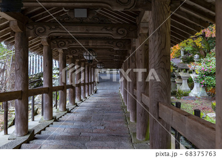 奈良　秋の長谷寺、中登廊 68375763