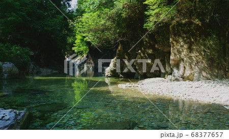新緑の季節の阿寺渓谷 68377657