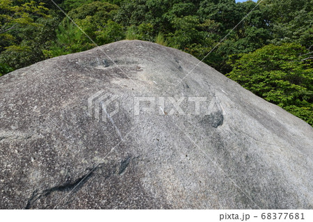 鹿鷺山 笠置寺　平等石 68377681