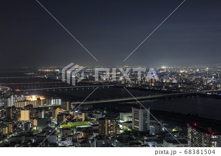 梅田スカイビルからの夜景 梅田スカイビルからの夜景 68381504