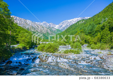 初夏の南股川と不帰の嶮【二股橋より撮影 68386633