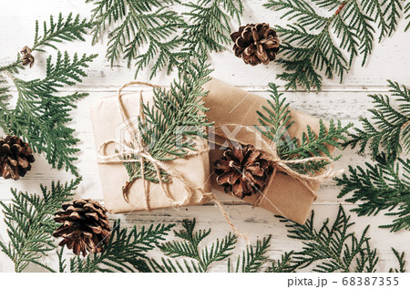 2 boxes with gifts for green branches of thuja,  68387355