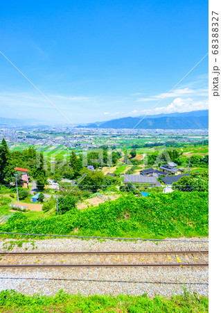 姨捨駅から善光寺平の眺め 姨捨駅から善光寺平の眺め 68388327