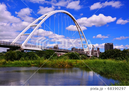 青空 青い空 ブルースカイ 68390297