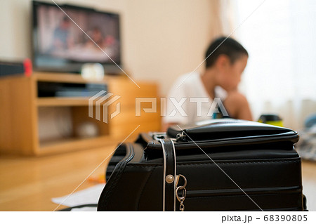 6 years old 6 years old 68390805