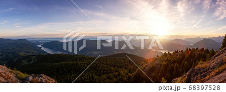 Beautiful Panoramic View of Canadian Nature Landscape Beautiful Panoramic View of Canadian Nature Landscape 68397528