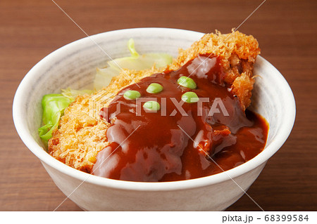 岡山デミカツ丼 68399584