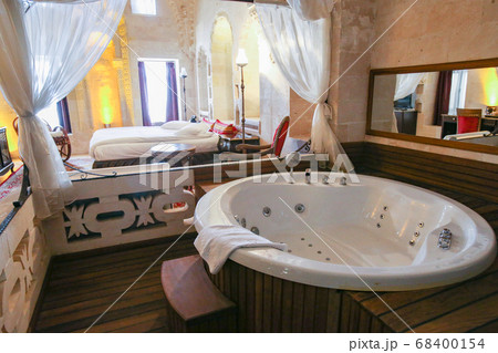 トルコ一流ホテルのバスルーム 68400154