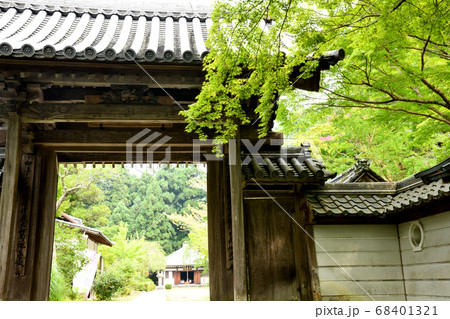 薬樹山延命寺　山門(河内長野市)　 68401321
