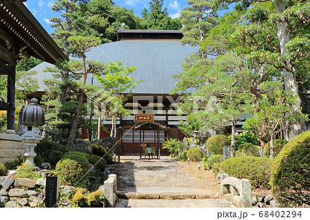徳運寺本堂　松本市入山辺 68402294
