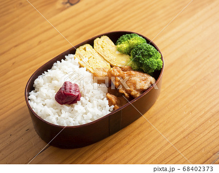 お弁当　曲げわっぱ 68402373