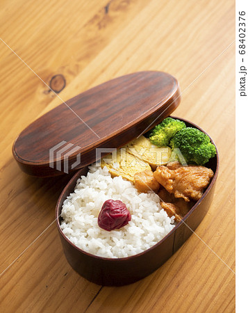 お弁当　曲げわっぱ 68402376