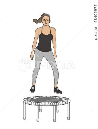 トランポリンでエクササイズをする女性 68406977