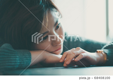 派遣切りされた30代女性 派遣切りされた30代女性 68408100