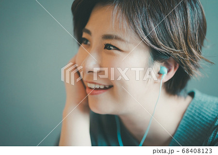 30代女性ライフスタイル 68408123