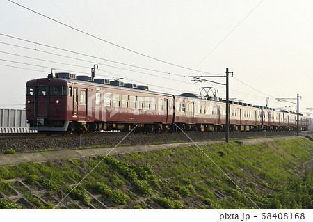 引退迫る七尾線・北陸本線で活躍する国鉄型電車（413系・455系） 68408168