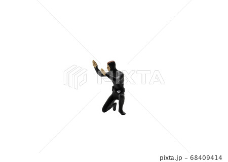 Miniature people : Scuba diver isolated on white background  68409414