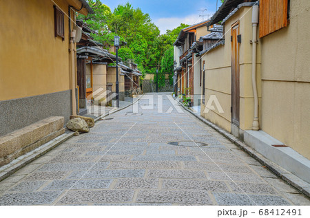 京都の一念坂 68412491