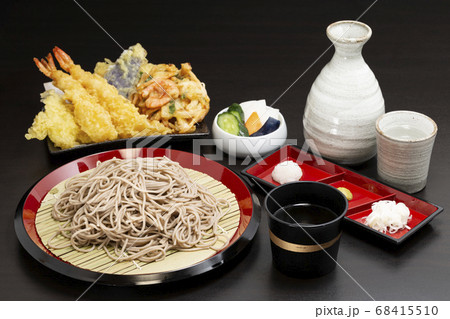 もりそば_天ぷらと日本酒セット もりそば_天ぷらと日本酒セット 68415510