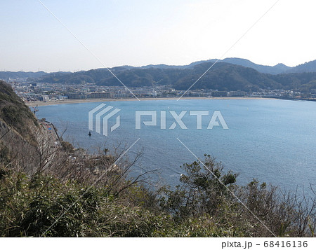 逗子市の大崎公園からの眺め(逗子湾・逗子海岸・不如帰の碑) 逗子市の大崎公園からの眺め(逗子湾・逗子海岸・不如帰の碑) 68416136