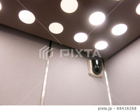 エレベーターの天井 68416268