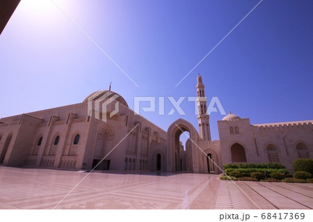 オマーン・マスカットのグランドモスク Sultan Qaboos Grand Mosque Oman 68417369