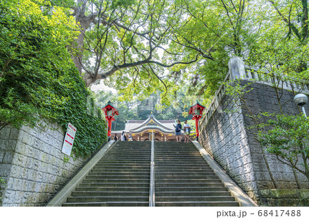 【神奈川県】江島神社の辺津宮への石段 【神奈川県】江島神社の辺津宮への石段 68417488
