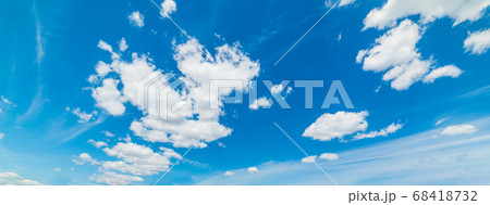 white cumulus and blue sky 68418732