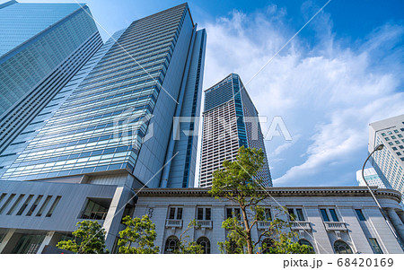 日本の横浜都市景観 タワーマンションなどを望む 日本の横浜都市景観 タワーマンションなどを望む 68420169