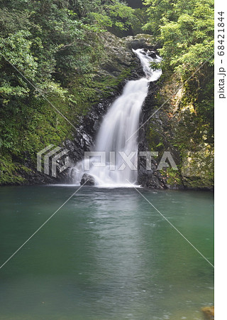 【鹿児島県 奄美大島】マテリヤの滝 【鹿児島県 奄美大島】マテリヤの滝 68421844