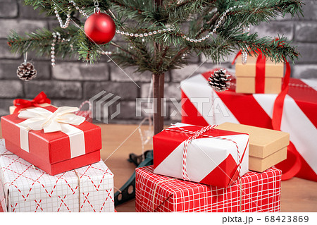 クリスマスホーリー クリスマス・ホーリー クリスマスツリー 68423869