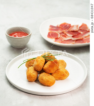 Tapas croquettes, traditional Spanish or French 68431047