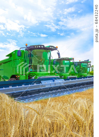 Modern combines at field 68432240