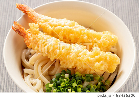 天ぷら(海老天2本)ぶっかけうどん。 68436200