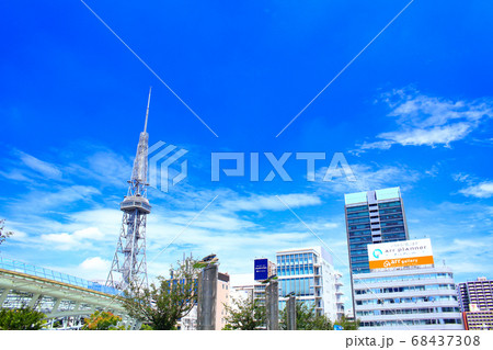 名古屋市、水の宇宙船とテレビ塔の風景 名古屋市、水の宇宙船とテレビ塔の風景 68437308