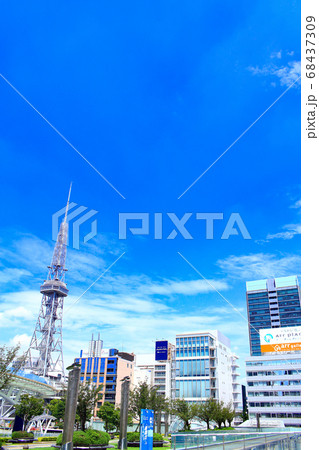名古屋市、水の宇宙船とテレビ塔の風景 名古屋市、水の宇宙船とテレビ塔の風景 68437309