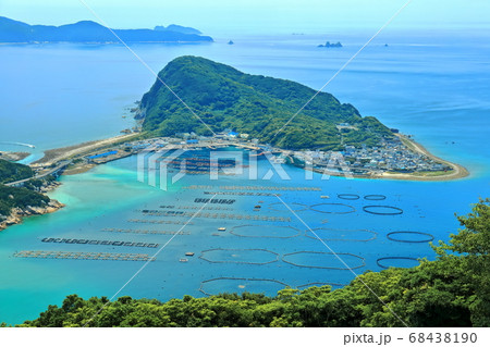 【高知県】エメラルドグリーンの栢島 【高知県】エメラルドグリーンの栢島 68438190