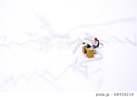 effort to work in isolated room effort to work in isolated room 68439219
