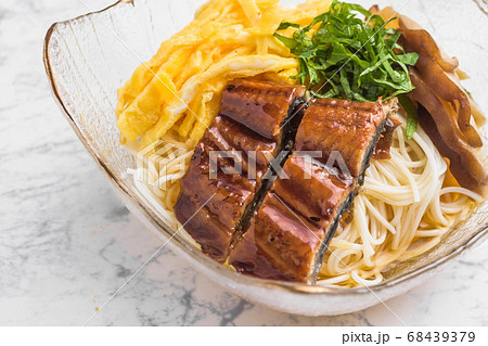 夏の味覚 うなぎ素麺 夏の味覚 うなぎ素麺 68439379