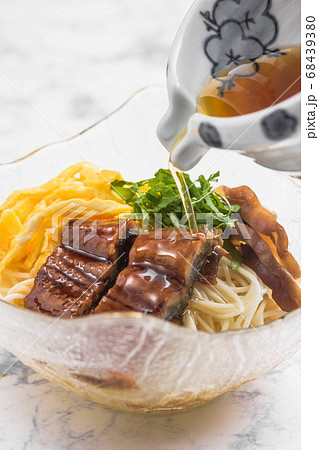 夏の味覚 うなぎ素麺 夏の味覚 うなぎ素麺 68439380