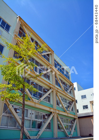 校舎の耐震補強施工 68443440