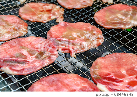 夏のバーベキュー 68446348