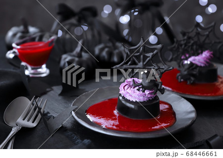 ハロウィン 黒ごまプリン真っ赤なソース ハロウィン 黒ごまプリン真っ赤なソース 68446661