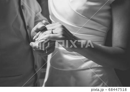 いい夫婦 68447518